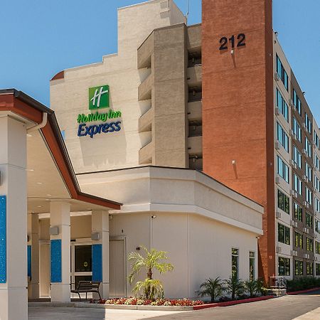 Holiday Inn Express Fullerton-Anaheim By Ihg Exterior foto