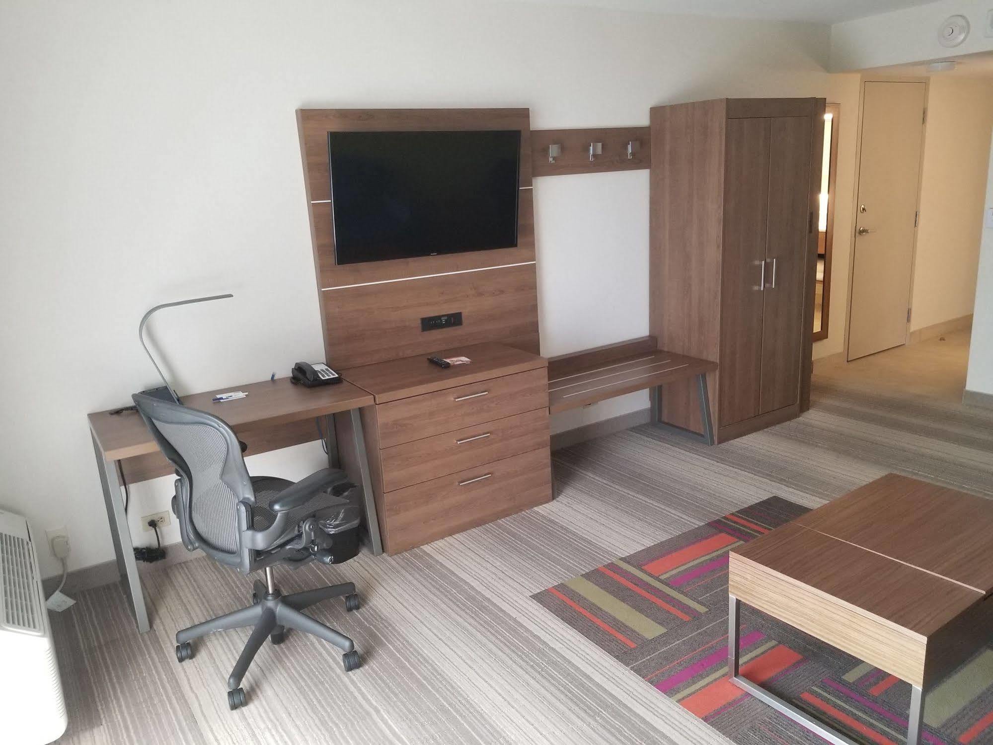 Holiday Inn Express Fullerton-Anaheim By Ihg Exterior foto