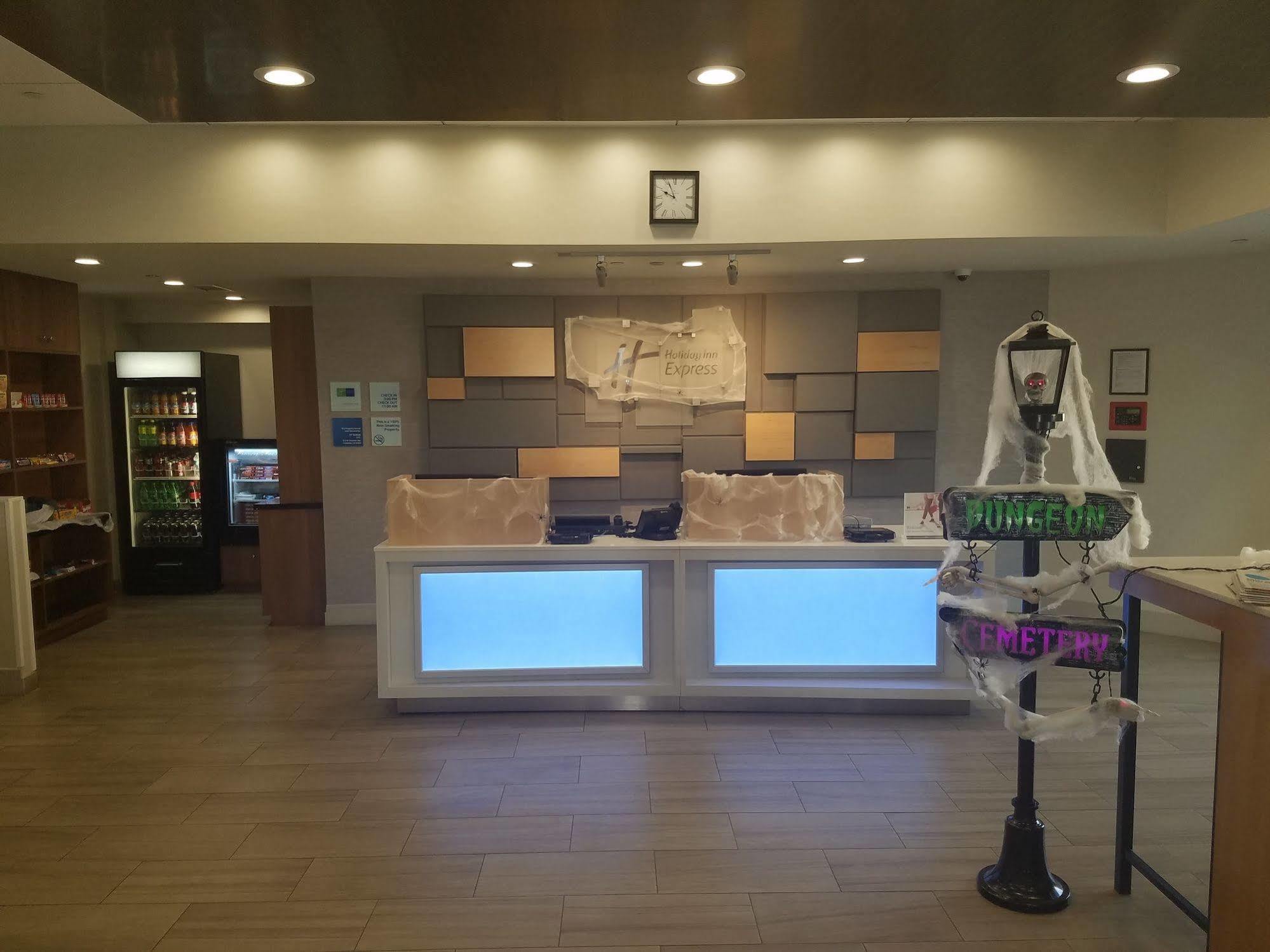 Holiday Inn Express Fullerton-Anaheim By Ihg Exterior foto